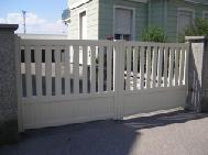 portail alu coloris beige